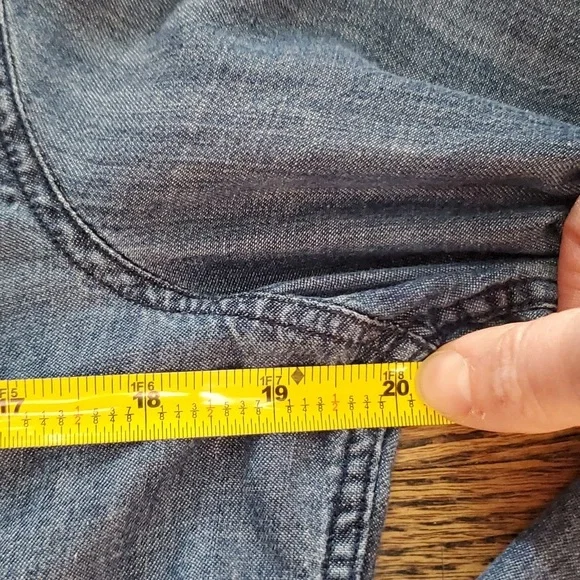 Rails Renee Raw Hem Dark Vintage Blue Chambray Denim Button Down sz S - Picture 13 of 16